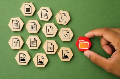 What file formats does Claude accept